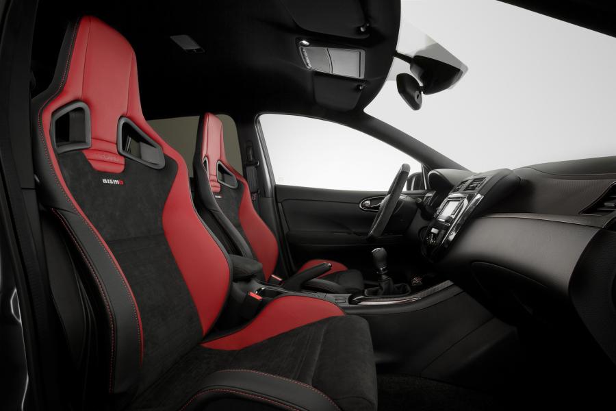  Nissan Pulsar Nismo Concept 2014 года  (фото 19 из 21)